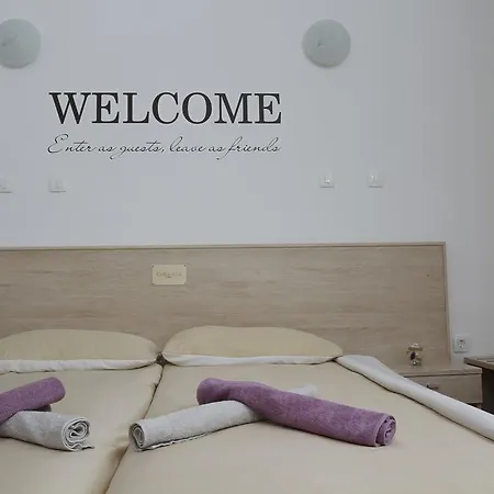 Casa Mia Bed & Breakfast 2*