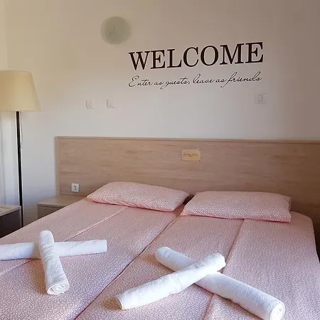 Casa Mia Bed & Breakfast 2*