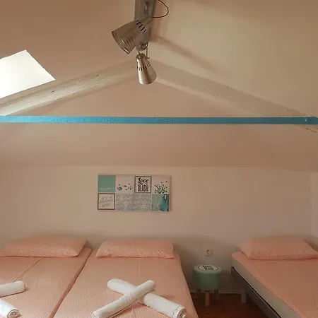 Casa Mia לינה וארוחת בוקר 2*