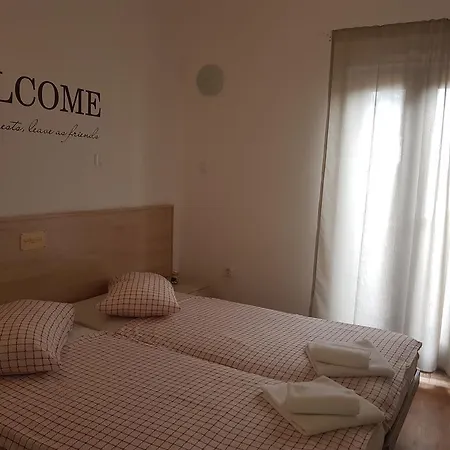 לינה וארוחת בוקר Casa Mia